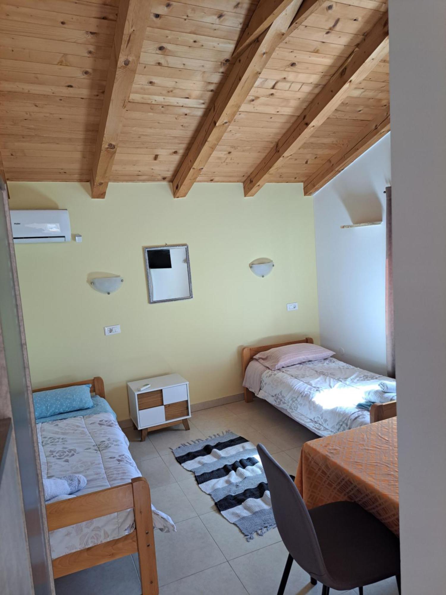Maison d'hôtes Sobe Anja à Brtonigla Chambre photo